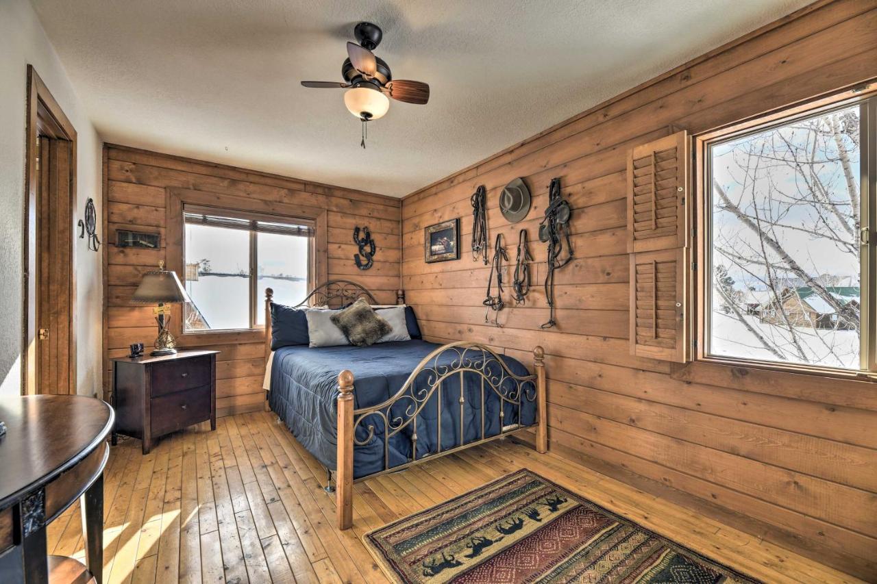 Rustic Village Lake Cabin Escape With Deck And Grill! Пагоса-Спрінгс Екстер'єр фото