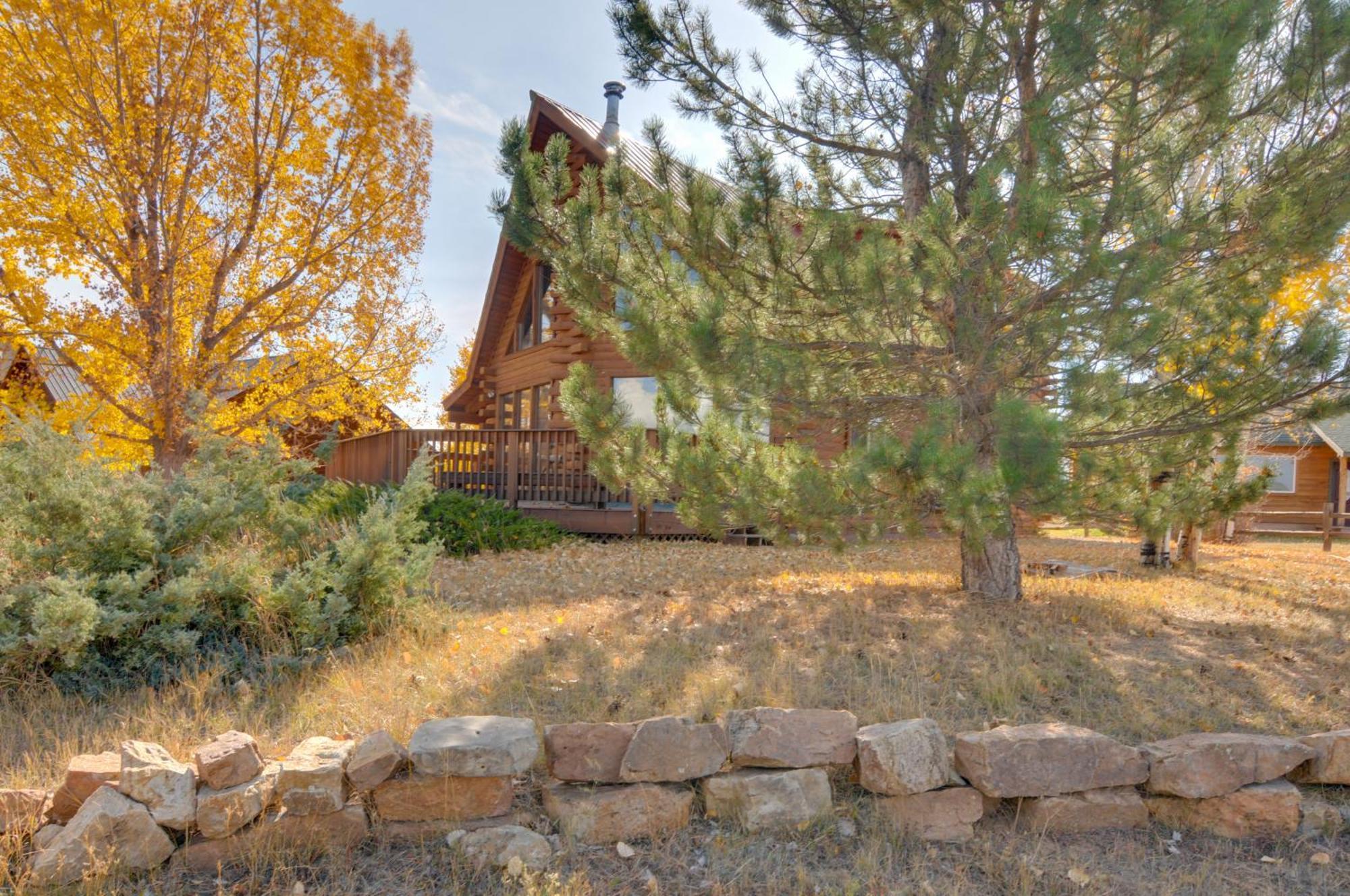 Rustic Village Lake Cabin Escape With Deck And Grill! Пагоса-Спрінгс Екстер'єр фото